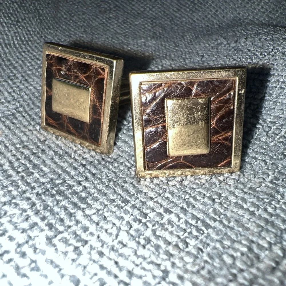 Vintage Cufflinks Jewelry Textured Leather Gold Tone Square